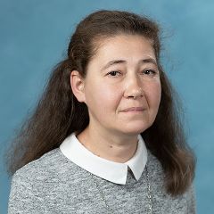 Вродливец Елена